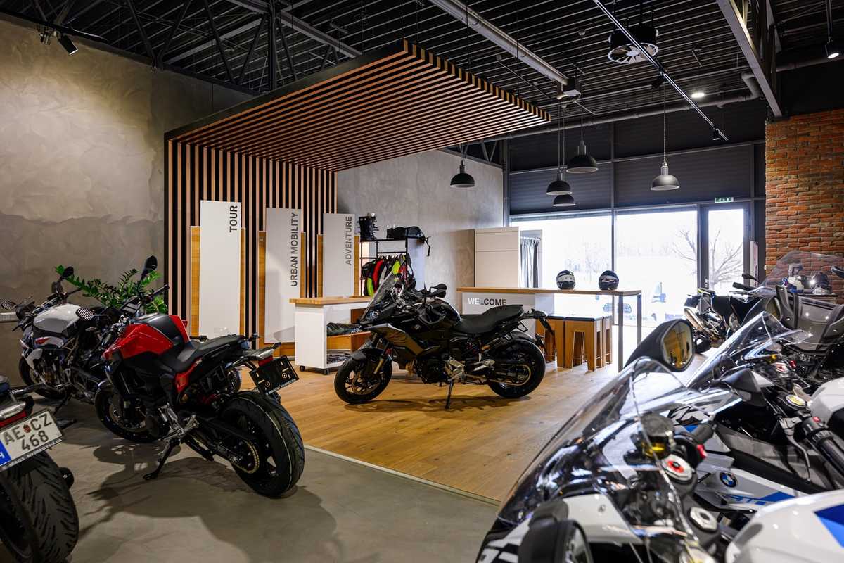 Car Dealerships & Automotive Showrooms